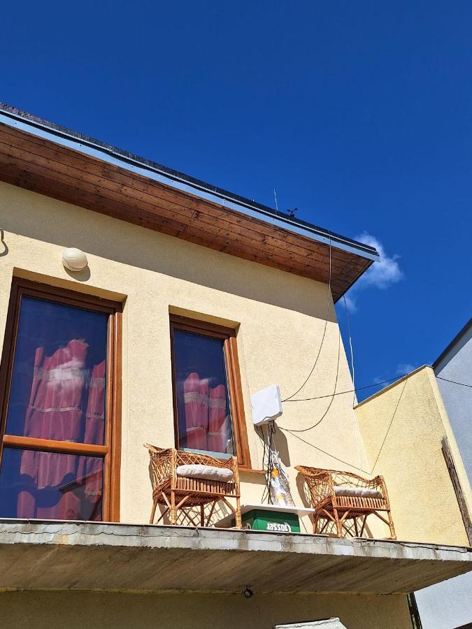 Sunset House Piestany Bungalow Banka 外观 照片